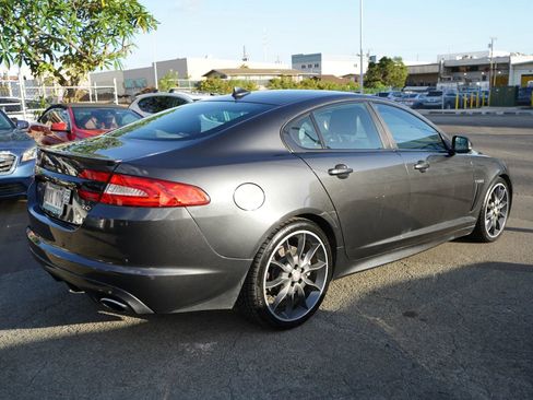 Used 2015 Jaguar XF Portfolio RWD image 26