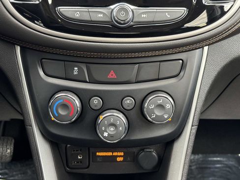 Used 2020 Chevrolet Trax LS w/ Tint and Cruise Package image 5