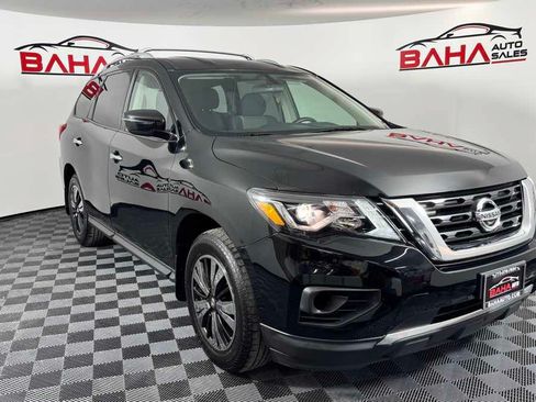 Used 2019 Nissan Pathfinder S AWD/4WD image 8