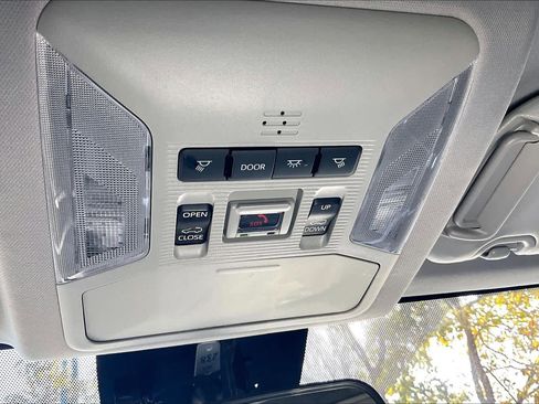 Used 2025 Toyota RAV4 XLE Premium image 32