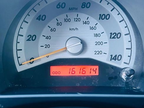 Used 2010 Scion tC image 22