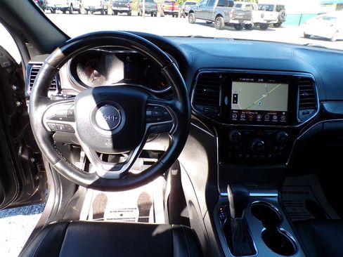 Used 2021 Jeep Grand Cherokee Overland image 7