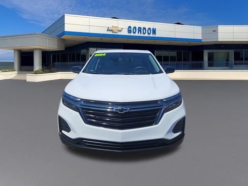 Used 2024 Chevrolet Equinox LS w/ LS Convenience Package FWD image 9