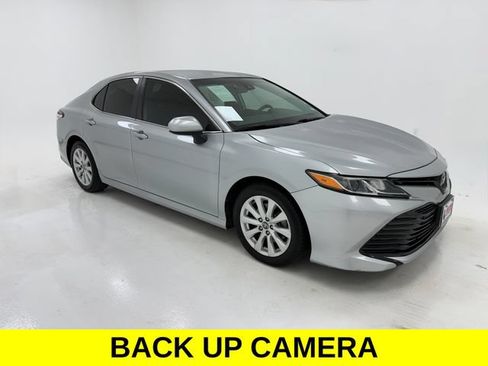 Used 2020 Toyota Camry LE FWD image 1