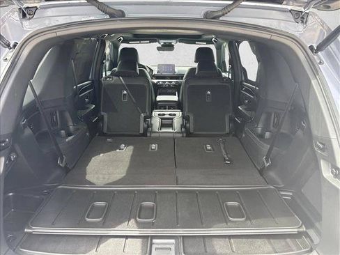 Used 2025 Honda Pilot Black Edition image 24