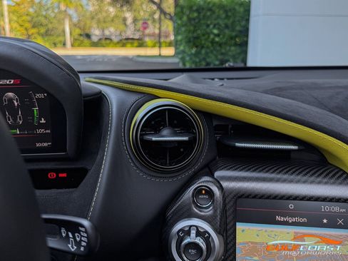 Used 2022 McLaren 720S Performance image 16