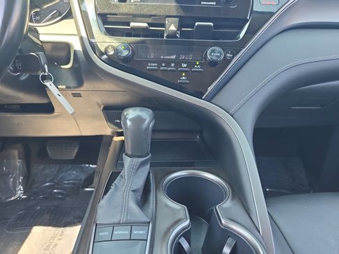 Certified 2024 Toyota Camry SE FWD image 11