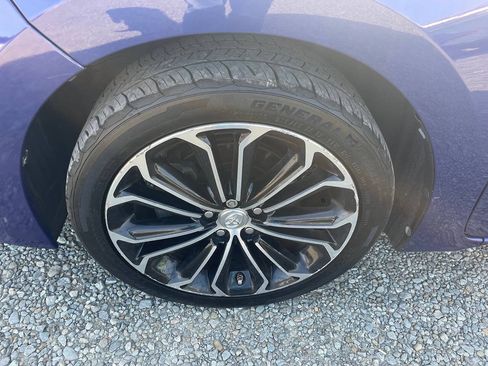 Used 2015 Toyota Corolla S FWD image 28
