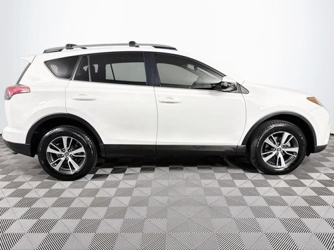 Used 2017 Toyota RAV4 XLE AWD/4WD image 26