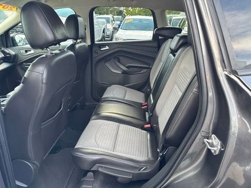 Used 2017 Ford Escape Titanium AWD/4WD image 18