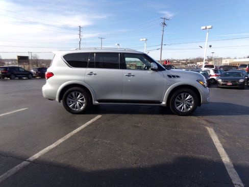 Used 2015 INFINITI QX80 4WD w/ Driver's Assistance Package image 3