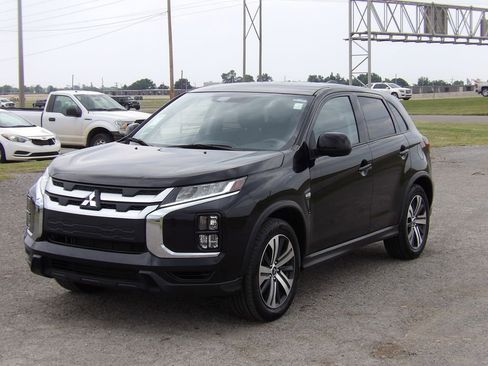 Used 2024 Mitsubishi Outlander Sport ES AWD/4WD image 2