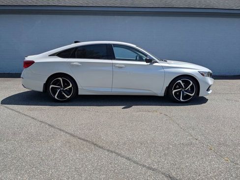 Used 2022 Honda Accord Sport Special Edition image 3