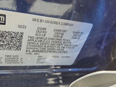 Used 2023 Buick Encore GX Preferred w/ Cold Weather Comfort Package FWD image 16