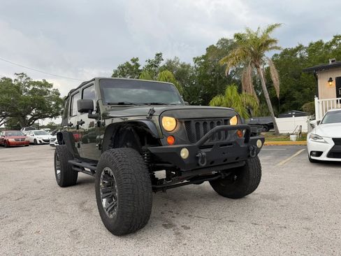 Used 2008 Jeep Wrangler Unlimited Sahara w/ Limited Unlimited Group AWD/4WD image 3