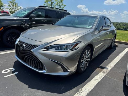 Used 2019 Lexus ES 350 w/ Premium Package FWD image 3