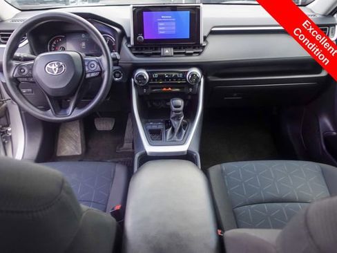 Certified 2024 Toyota RAV4 XLE FWD image 4