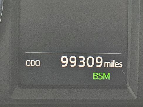 Used 2017 Toyota RAV4 SE w/ Power Extra Value Package AWD/4WD image 52