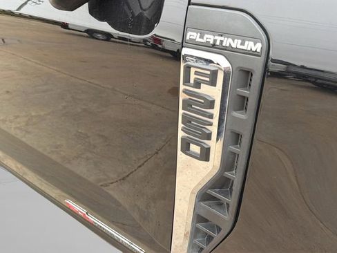 Used 2024 Ford F250 Platinum w/ Tremor Off-Road Package image 10