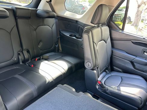 Used 2024 Honda Pilot EX-L image 45