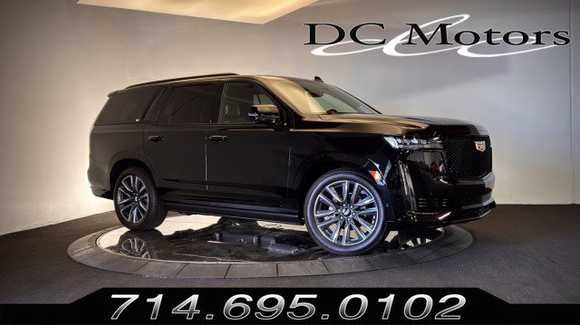 Used 2022 Cadillac Escalade Sport Platinum w/ Heavy-Duty Trailer Package AWD/4WD image 1