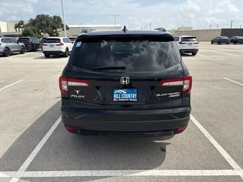 Used 2020 Honda Pilot Black Edition image 4