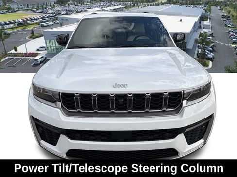 New 2026 Jeep Grand Cherokee Limited w/ Luxury Tech Group II image 8