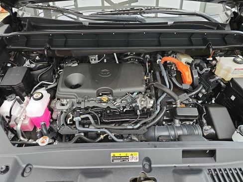 Used 2024 Toyota Highlander XLE image 21