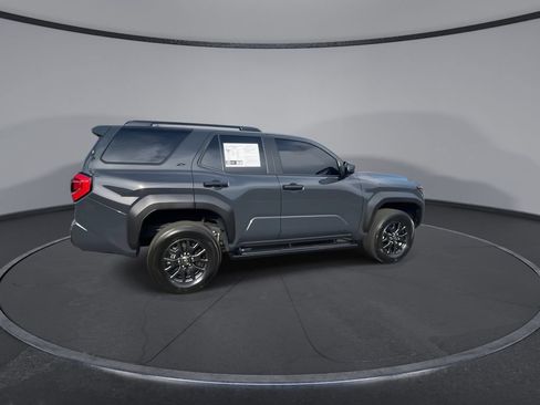Used 2026 Toyota 4Runner SR5 AWD/4WD image 9