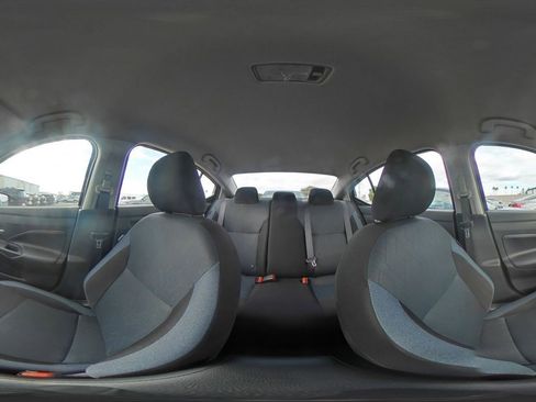 Used 2025 Nissan Versa SV FWD image 42