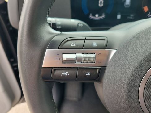 Used 2025 Hyundai Kona SEL FWD image 18
