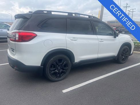 Used 2023 Subaru Ascent Onyx Edition Limited image 3