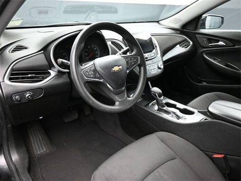Used 2024 Chevrolet Malibu LT image 12