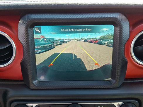 Used 2020 Jeep Gladiator Rubicon image 18