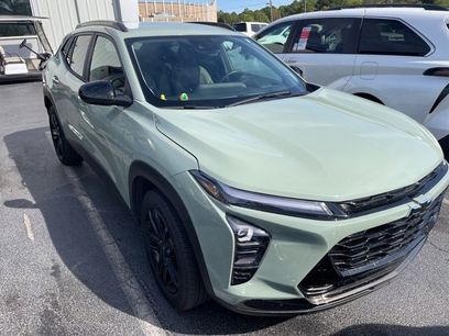 Used 2025 Chevrolet Trax ACTIV w/ Driver Confidence Package