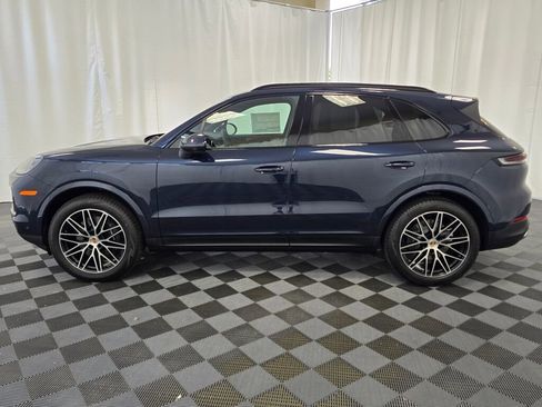 New 2025 Porsche Cayenne image 2