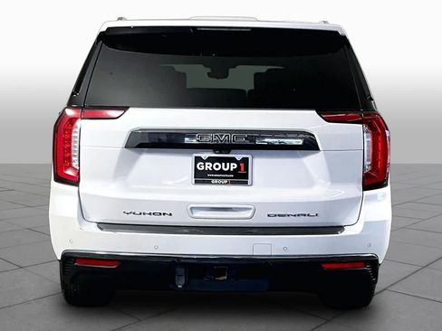 Used 2023 GMC Yukon XL Denali Ultimate AWD/4WD image 5
