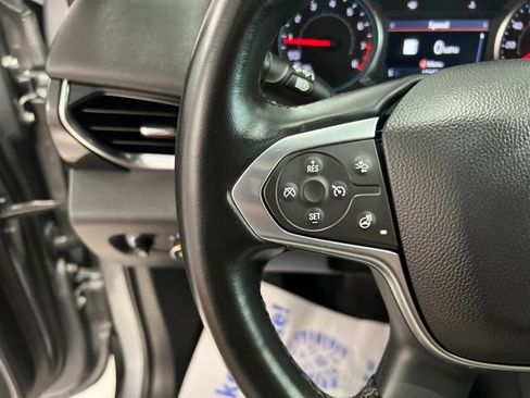 Used 2023 Chevrolet Traverse RS w/ LPO, Floor Liner Package FWD image 23