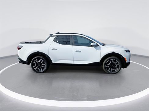 New 2025 Hyundai Santa Cruz Limited image 9