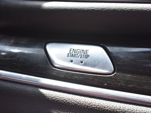 Used 2021 Buick Enclave Avenir w/ Avenir Technology Package FWD image 31