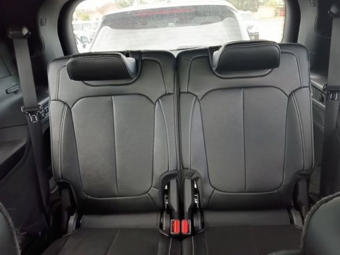 Used 2025 Jeep Grand Cherokee L Overland w/ Luxury Tech Group IV AWD/4WD image 8