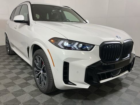 New 2026 BMW X5 xDrive40i w/ M Sport Package image 4