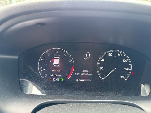 Used 2023 Honda HR-V Sport image 9