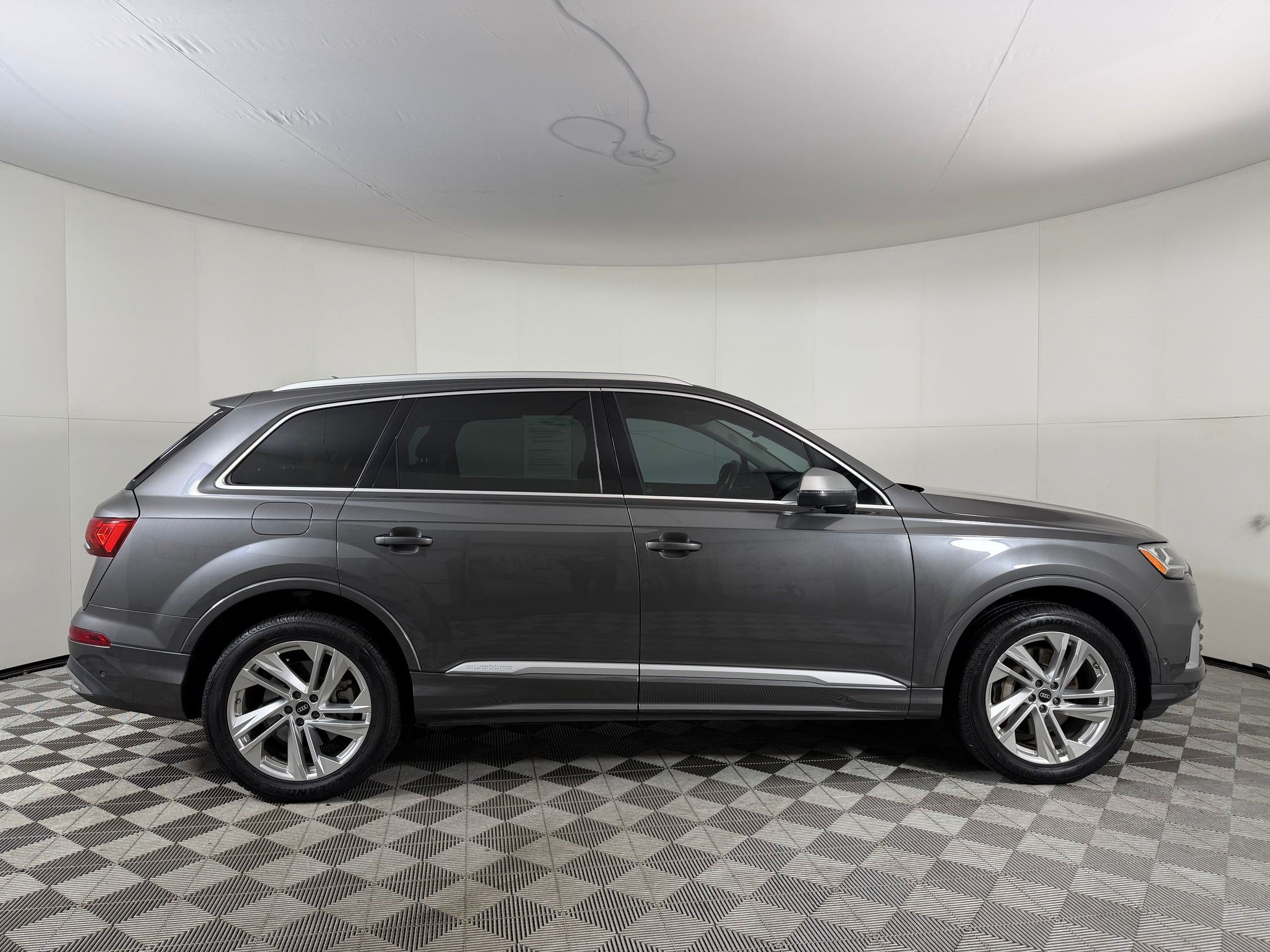Used 2023 Audi Q7 3.0T Premium Plus AWD/4WD image 8