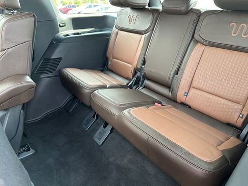 Used 2025 Ford Expedition King Ranch image 22