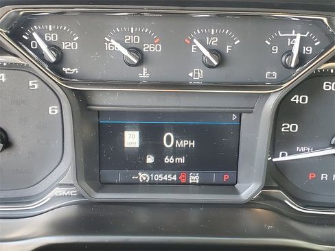 Used 2021 GMC Sierra 1500 AT4 w/ AT4 Premium Package image 12