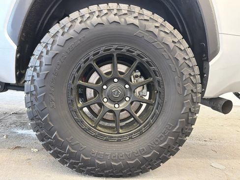 Used 2024 Toyota Tundra SR5 w/ SR5 Premium Package image 22