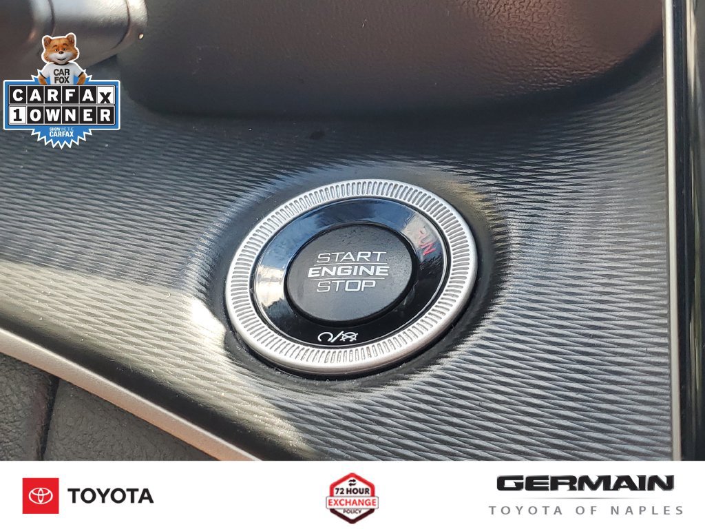 Used 2024 Jeep Grand Cherokee Laredo RWD image 33