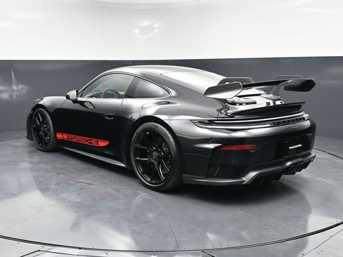 Certified 2025 Porsche 911 GT3 RWD image 3