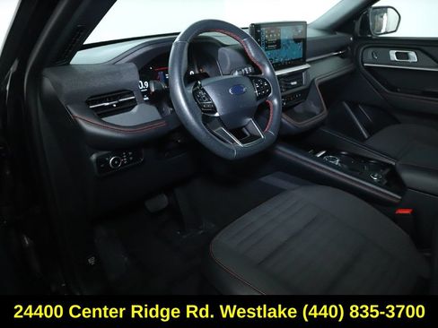 Used 2025 Ford Explorer ST-Line AWD/4WD image 18